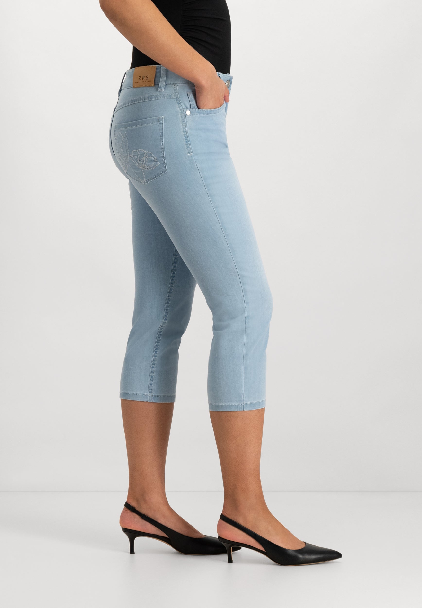 Kora Cropped Jeans | Bleach
